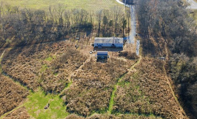 2535 Toler Ct, Woodlawn, TN 37191