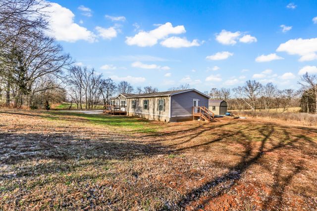 2535 Toler Ct, Woodlawn, TN 37191