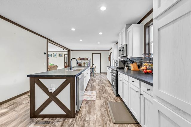 2535 Toler Ct, Woodlawn, TN 37191