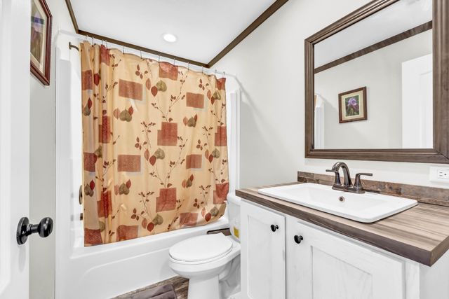 2535 Toler Ct, Woodlawn, TN 37191