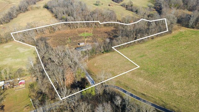 2535 Toler Ct, Woodlawn, TN 37191