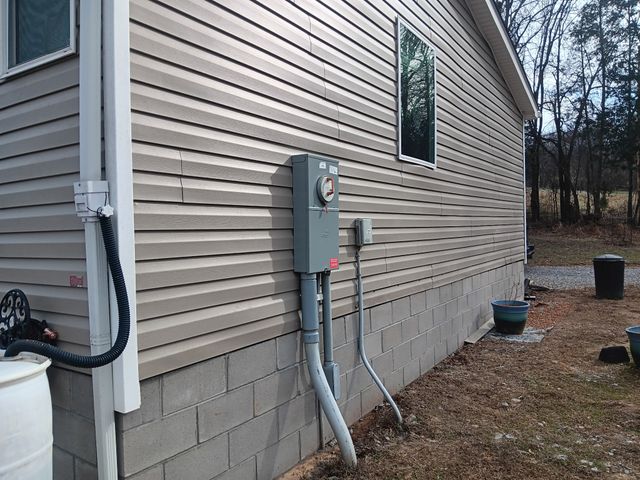 2535 Toler Ct, Woodlawn, TN 37191