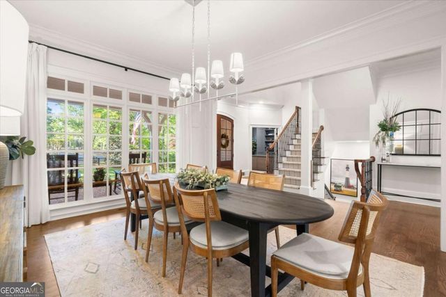 110 Old Barn Court, Alpharetta, GA 30004