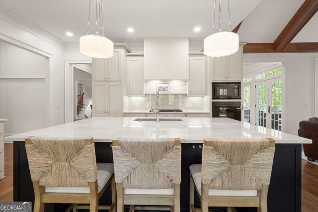 110 Old Barn Court, Alpharetta, GA 30004