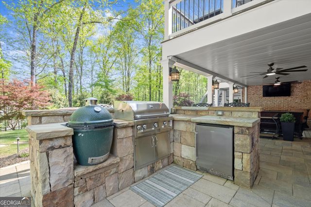 110 Old Barn Court, Alpharetta, GA 30004