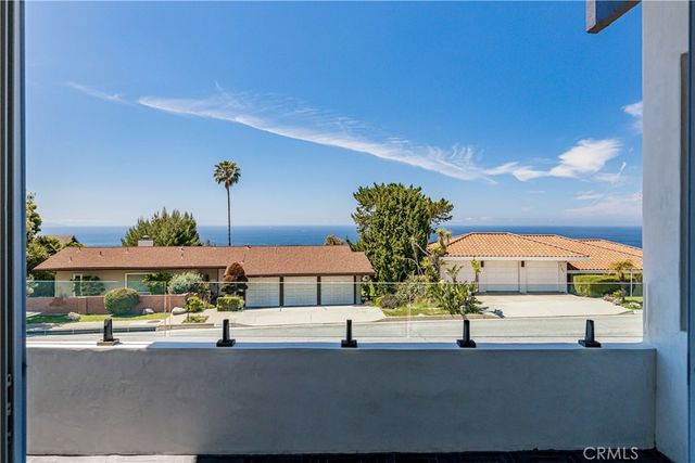 7190 Crest, Rancho Palos Verdes, CA 90275