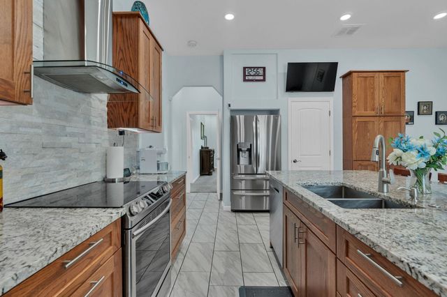 6628 S Hydraulic, Wichita, KS 67216