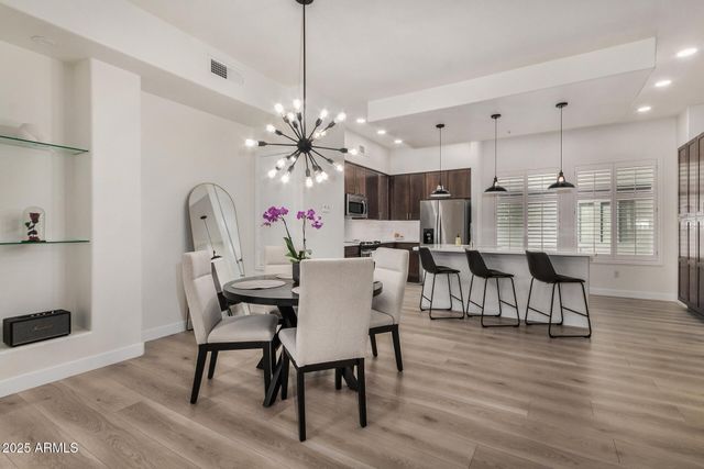 6745 N 93RD Avenue 1113, Glendale, AZ 85305