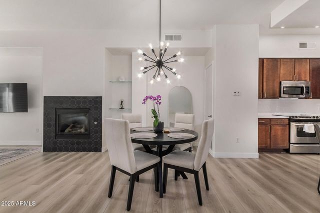 6745 N 93RD Avenue 1113, Glendale, AZ 85305