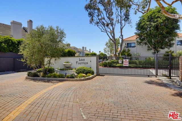 4225 Andros Circle, Huntington Beach, CA 92649
