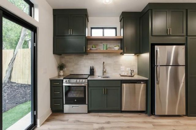 605 E 55th ST 6, Austin, TX 78751
