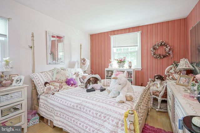 126 HENFIELD AVE, Cherry Hill, NJ 08003