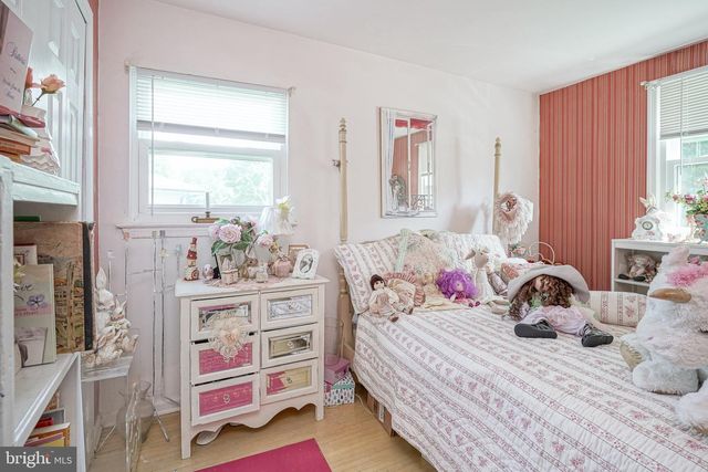 126 HENFIELD AVE, Cherry Hill, NJ 08003