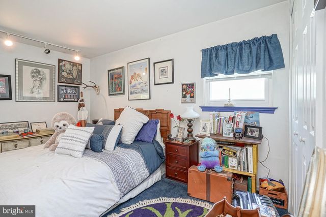 126 HENFIELD AVE, Cherry Hill, NJ 08003