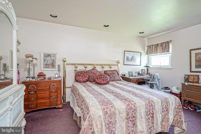 126 HENFIELD AVE, Cherry Hill, NJ 08003