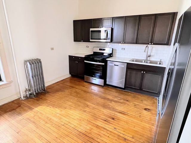 3212 W ALTGELD Street 3, Chicago, IL 60647