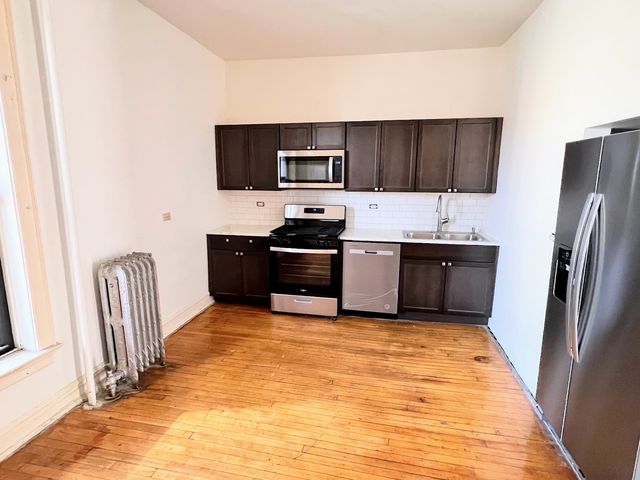 3212 W ALTGELD Street 3, Chicago, IL 60647