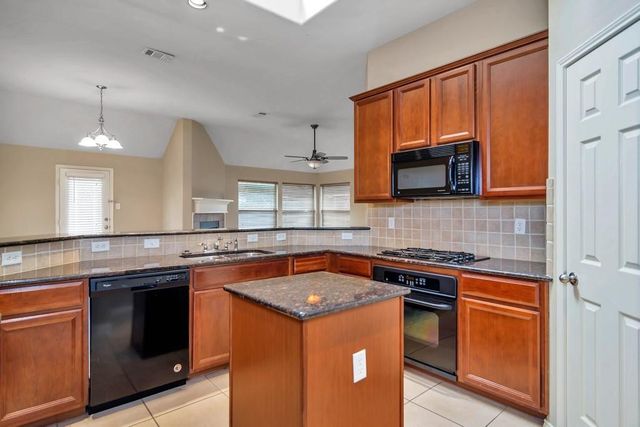 5212 Westheimer Road, Fort Worth, TX 76244