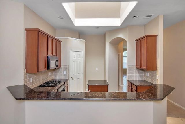 5212 Westheimer Road, Fort Worth, TX 76244