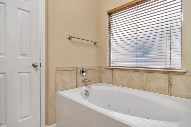 5212 Westheimer Road, Fort Worth, TX 76244