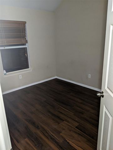 5212 Westheimer Road, Fort Worth, TX 76244