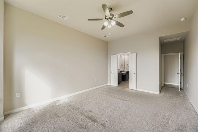 11209 American Mustang LOOP, Manor, TX 78653