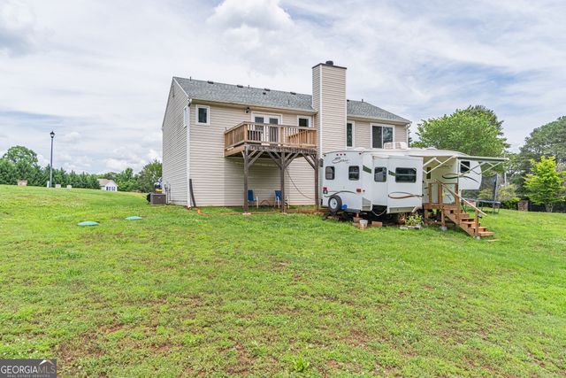 322 Royal Oaks Drive, Winder, GA 30680