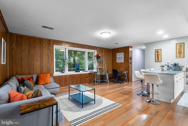 3706 QUAINT ACRES CIR, Falls Church, VA 22041