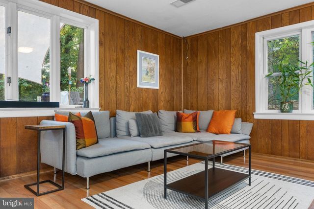 3706 QUAINT ACRES CIR, Falls Church, VA 22041