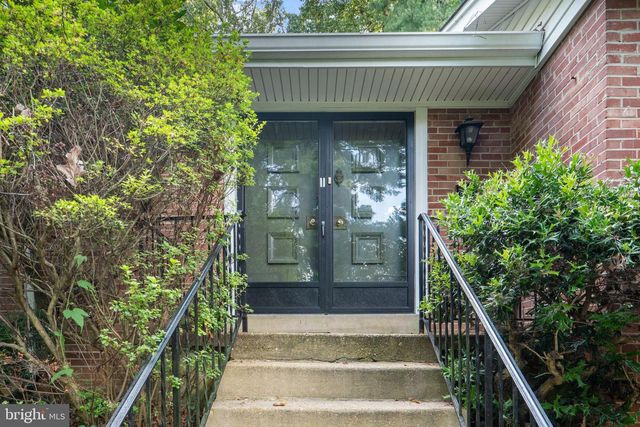 3706 QUAINT ACRES CIR, Falls Church, VA 22041