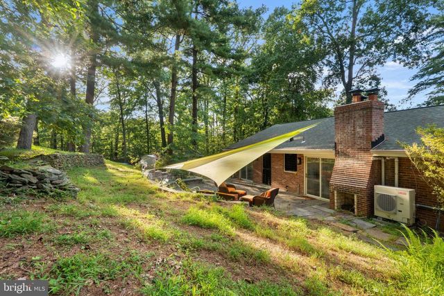 3706 QUAINT ACRES CIR, Falls Church, VA 22041