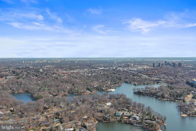 3706 QUAINT ACRES CIR, Falls Church, VA 22041