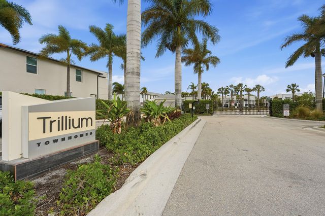 3905 SE Mentmore Lane, Stuart, FL 34997