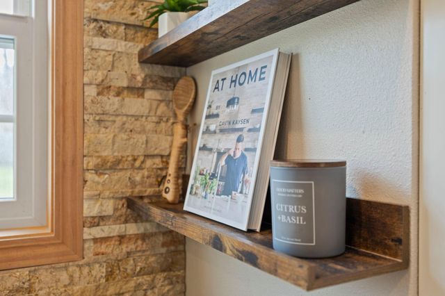 1555 E River Terrace, Minneapolis, MN 55414