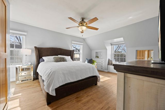 1555 E River Terrace, Minneapolis, MN 55414