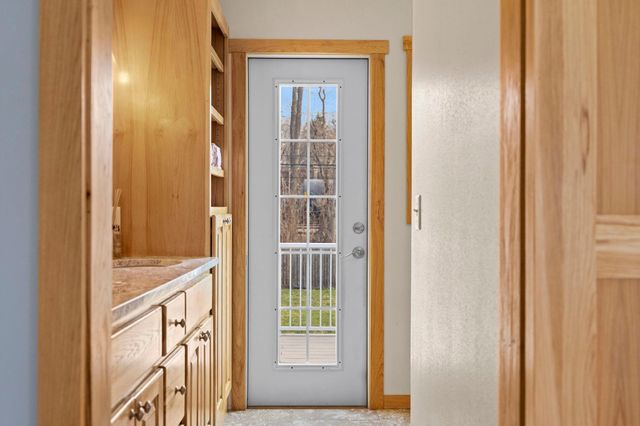 1555 E River Terrace, Minneapolis, MN 55414