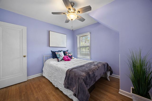 1555 E River Terrace, Minneapolis, MN 55414