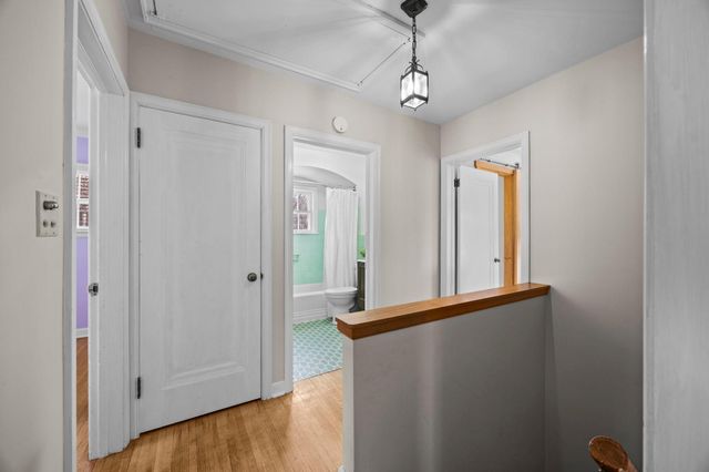 1555 E River Terrace, Minneapolis, MN 55414