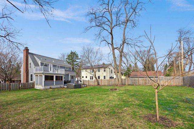 1555 E River Terrace, Minneapolis, MN 55414