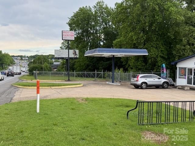 400 E Dixon Boulevard, Shelby, NC 28152
