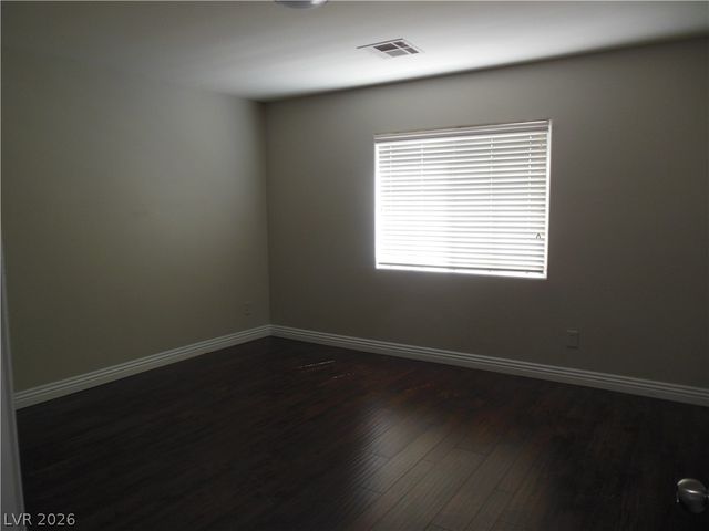 7431 Mariposa Grove Street, Las Vegas, NV 89139