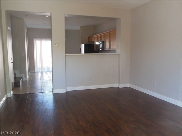 7431 Mariposa Grove Street, Las Vegas, NV 89139