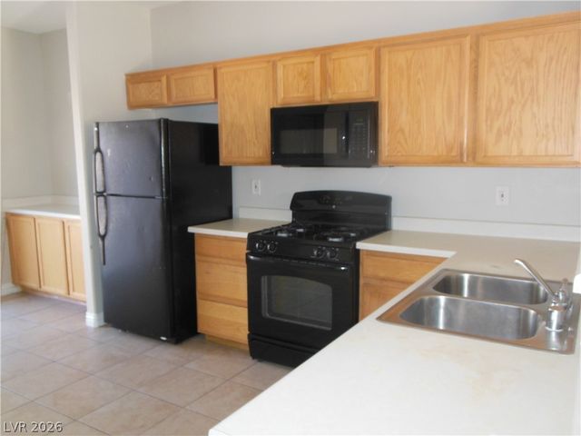 7431 Mariposa Grove Street, Las Vegas, NV 89139