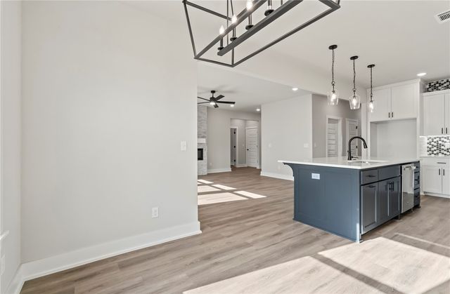 7101 Orange Avenue, Bentonville, AR 72714