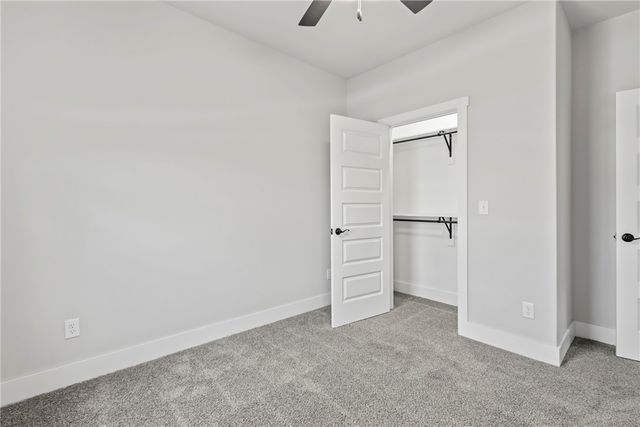 7101 Orange Avenue, Bentonville, AR 72714