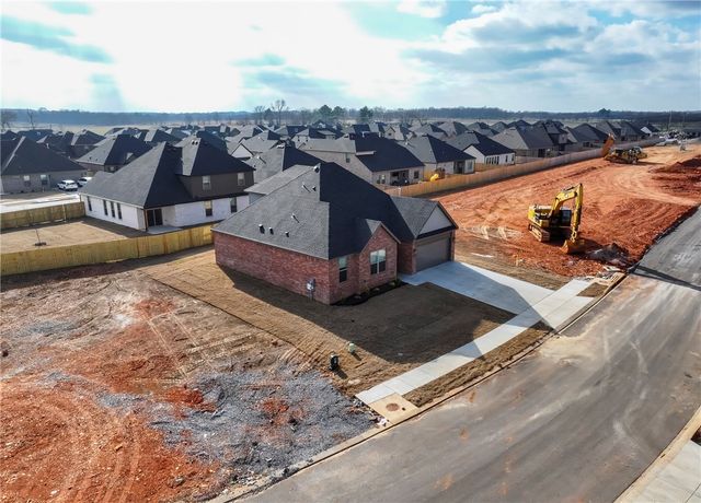 7101 Orange Avenue, Bentonville, AR 72714