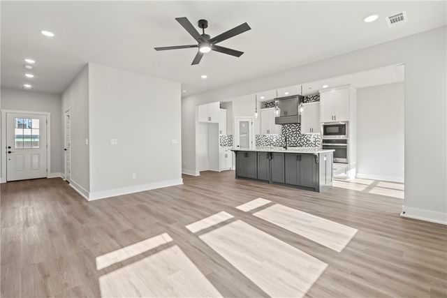 7101 Orange Avenue, Bentonville, AR 72714