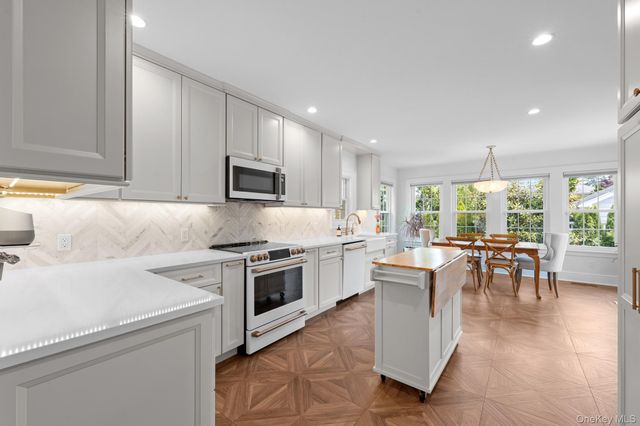 9 Hendrickson Avenue, Rockville Centre, NY 11570