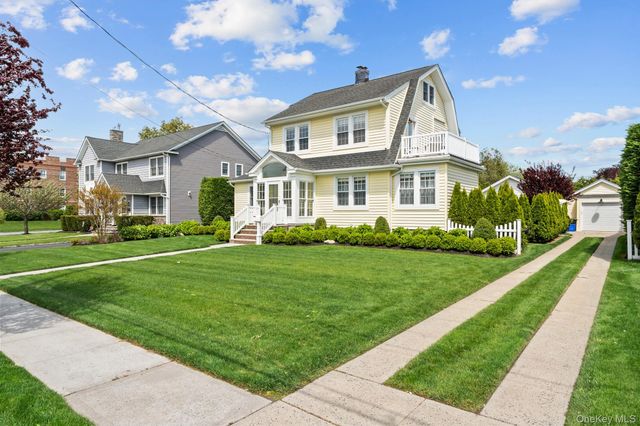 9 Hendrickson Avenue, Rockville Centre, NY 11570