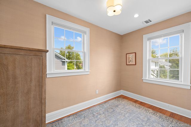 9 Hendrickson Avenue, Rockville Centre, NY 11570